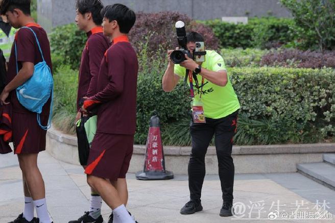 上海集结U19男足,侧重队员评估与技战术思想统一 上海集结U19男足,侧重队员评估与技战术思想统一